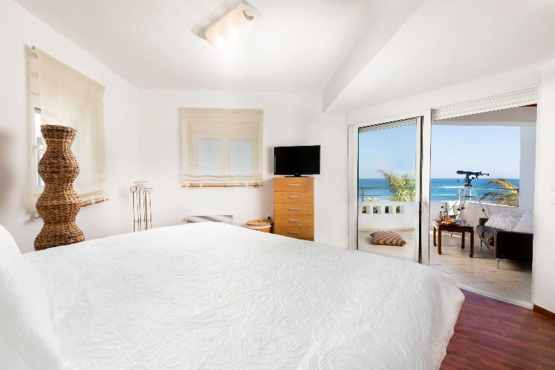Antonoglou Beach Villas - Waterfront Luxury Retreat Лахания Екстериор снимка