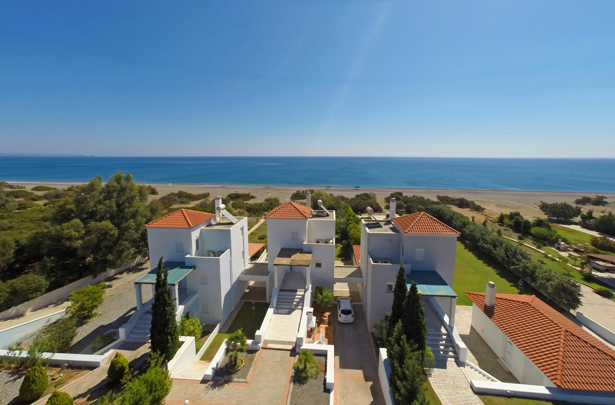 Antonoglou Beach Villas - Waterfront Luxury Retreat Лахания Екстериор снимка